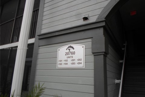 Condominio en alquiler en Miami, Florida, 2 dormitorios, 98.94 m2 № 2009848 - foto 6