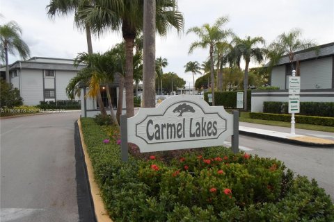 Condominio en alquiler en Miami, Florida, 2 dormitorios, 98.94 m2 № 2009848 - foto 4