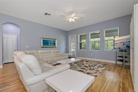 Casa en venta en Tampa, Florida, 3 dormitorios, 181.35 m2 № 1685431 - foto 12