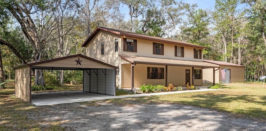 House in Brooksville, Florida 2 bedrooms, 212.56 sq.m. № 2217093