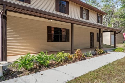 House in Brooksville, Florida 2 bedrooms, 212.56 sq.m. № 2217093 - photo 11