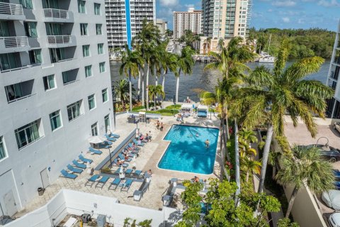 Copropriété à vendre à Fort Lauderdale, Floride: 2 chambres, 77.67 m2 № 2245864 - photo 25