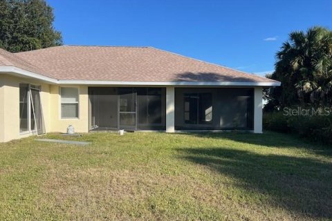 House in North Port, Florida 3 bedrooms, 197.7 sq.m. № 2206236 - photo 23
