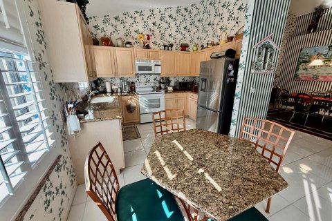 Купить кондоминиум в Бойнтон-Бич, Флорида 8 комнат, 162.58м2, № 2185192 - фото 14