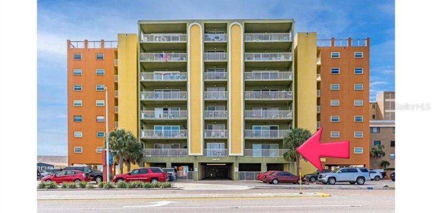Condominio en Indian Shores, Florida, 2 dormitorios  № 1532969