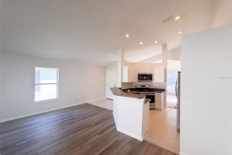 Casa en venta en Lutz, Florida, 3 dormitorios, 156.17 m2 № 2377998 - foto 11