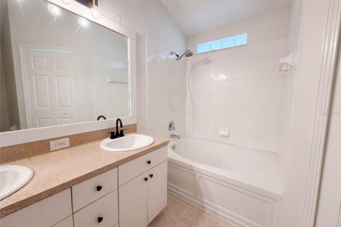 Casa en venta en Lutz, Florida, 3 dormitorios, 156.17 m2 № 2377998 - foto 6
