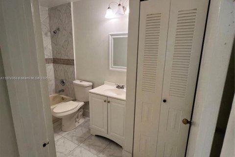 Купить кондоминиум в Майами, Флорида 1 спальня, 80.08м2, № 1925820 - фото 6