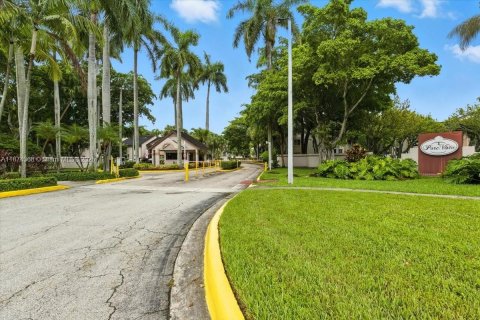 Купить кондоминиум в Майами, Флорида 1 спальня, 80.08м2, № 1925820 - фото 11