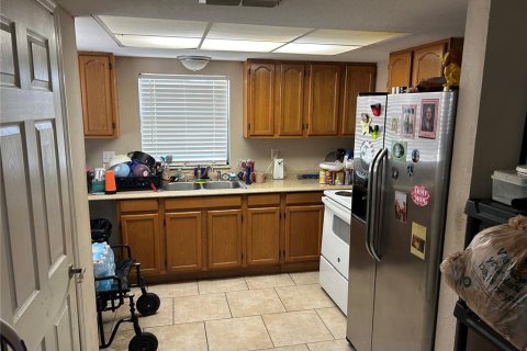 Copropriété à vendre à Pinellas Park, Floride: 2 chambres, 85.01 m2 № 2111281 - photo 2