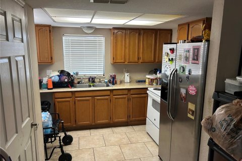 Copropriété à vendre à Pinellas Park, Floride: 2 chambres, 85.01 m2 № 2111281 - photo 3