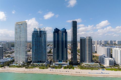 Купить кондоминиум в Санни-Айлс-Бич, Флорида 6 спален, 774.06м2, № 1974811 - фото 28