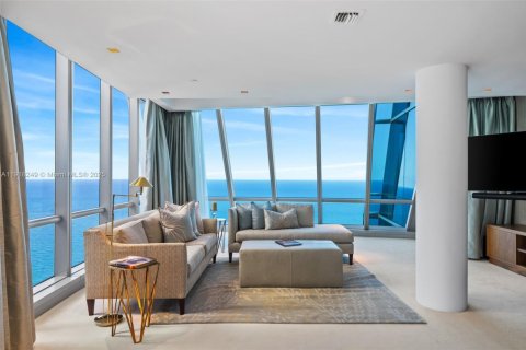 Купить кондоминиум в Санни-Айлс-Бич, Флорида 6 спален, 774.06м2, № 1974811 - фото 6