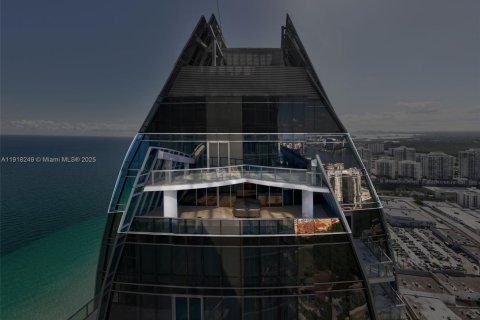 Купить кондоминиум в Санни-Айлс-Бич, Флорида 6 спален, 774.06м2, № 1974811 - фото 24