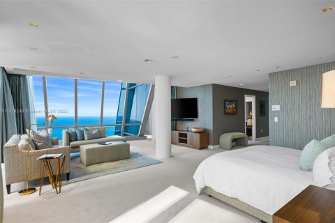 Купить кондоминиум в Санни-Айлс-Бич, Флорида 6 спален, 774.06м2, № 1974811 - фото 5