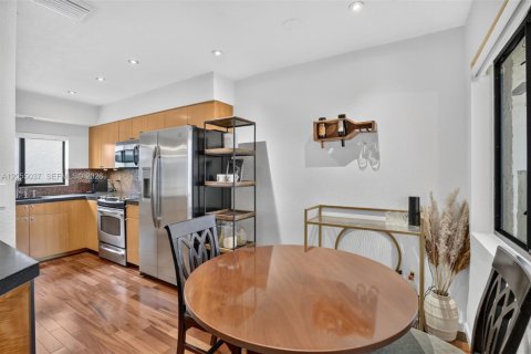 Adosado en venta en Plantation, Florida, 2 dormitorios, 133.13 m2 № 2186186 - foto 14