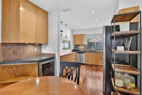 Adosado en venta en Plantation, Florida, 2 dormitorios, 133.13 m2 № 2186186 - foto 13