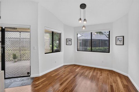 Adosado en venta en Plantation, Florida, 2 dormitorios, 133.13 m2 № 2186186 - foto 2