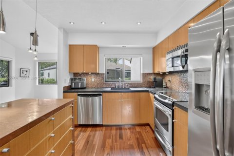 Adosado en venta en Plantation, Florida, 2 dormitorios, 133.13 m2 № 2186186 - foto 11