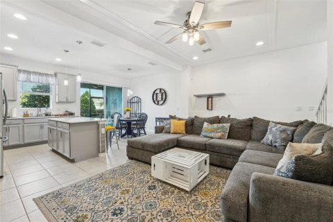 Townhouse in Apollo Beach, Florida 3 bedrooms, 158.12 sq.m. № 1524162 - photo 3