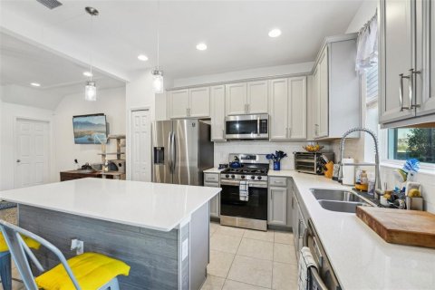 Townhouse in Apollo Beach, Florida 3 bedrooms, 158.12 sq.m. № 1524162 - photo 17