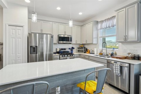 Townhouse in Apollo Beach, Florida 3 bedrooms, 158.12 sq.m. № 1524162 - photo 18