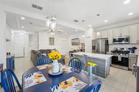 Townhouse in Apollo Beach, Florida 3 bedrooms, 158.12 sq.m. № 1524162 - photo 12