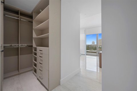 Copropriété à vendre à Sunny Isles Beach, Floride: 2 chambres, 101.64 m2 № 2243975 - photo 20