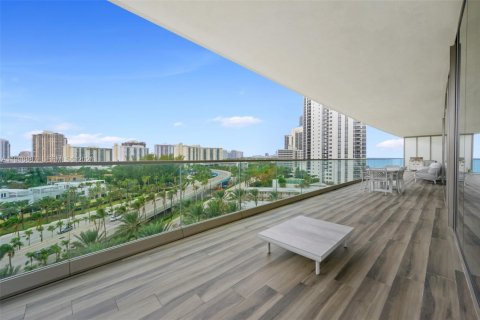 Copropriété à vendre à Sunny Isles Beach, Floride: 2 chambres, 101.64 m2 № 2243975 - photo 4