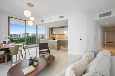 Copropriété à vendre à Sunny Isles Beach, Floride: 2 chambres, 101.64 m2 № 2243975 - photo 12