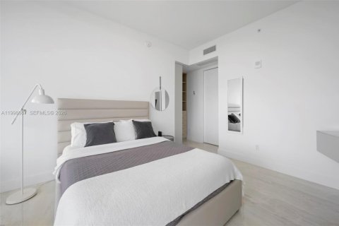 Copropriété à vendre à Sunny Isles Beach, Floride: 2 chambres, 101.64 m2 № 2243975 - photo 25