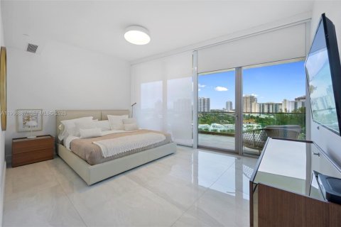 Copropriété à vendre à Sunny Isles Beach, Floride: 2 chambres, 101.64 m2 № 2243975 - photo 17