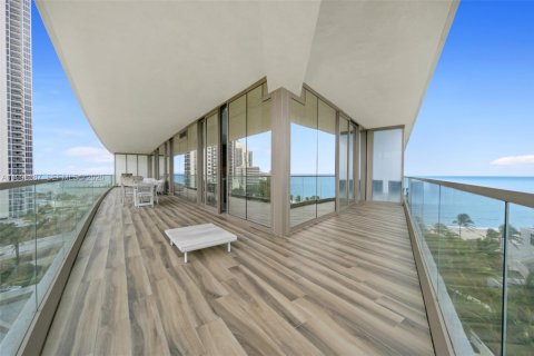 Copropriété à vendre à Sunny Isles Beach, Floride: 2 chambres, 101.64 m2 № 2243975 - photo 3