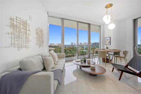 Copropriété à vendre à Sunny Isles Beach, Floride: 2 chambres, 101.64 m2 № 2243975 - photo 7