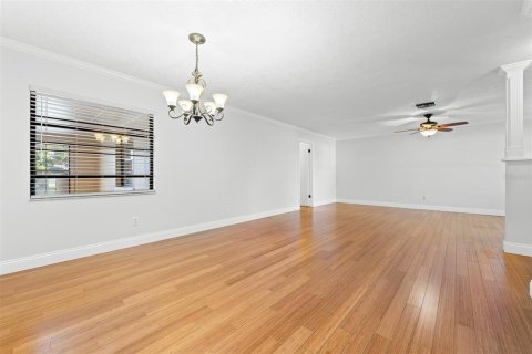 Villa ou maison à vendre à Sanford, Floride: 2 chambres, 137.4 m2 № 2312697 - photo 24