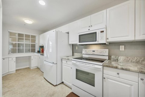 Copropriété à vendre à Bradenton, Floride: 2 chambres, 125.05 m2 № 2139063 - photo 16