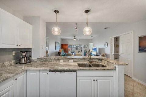 Copropriété à vendre à Bradenton, Floride: 2 chambres, 125.05 m2 № 2139063 - photo 18