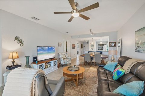 Copropriété à vendre à Bradenton, Floride: 2 chambres, 125.05 m2 № 2139063 - photo 12