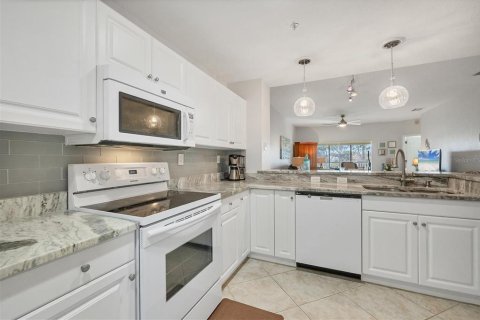 Copropriété à vendre à Bradenton, Floride: 2 chambres, 125.05 m2 № 2139063 - photo 15