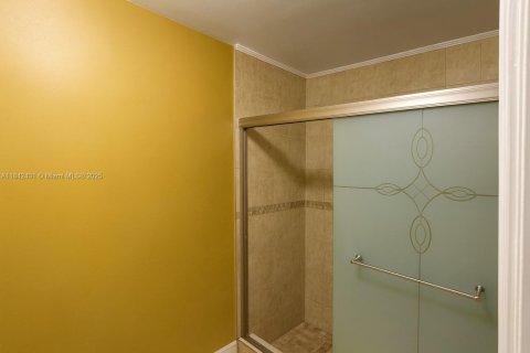 House in Sunrise, Florida 3 bedrooms, 158.58 sq.m. № 1850626 - photo 16