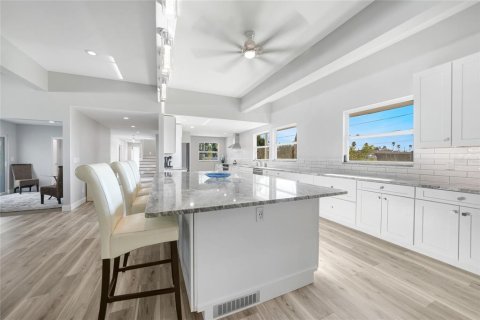 Casa en venta en Englewood, Florida, 4 dormitorios, 286.88 m2 № 1909111 - foto 9