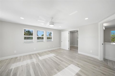 Casa en venta en Englewood, Florida, 4 dormitorios, 286.88 m2 № 1909111 - foto 28