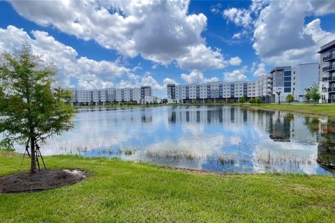 Condominio en Orlando, Florida, 2 dormitorios № 2199761