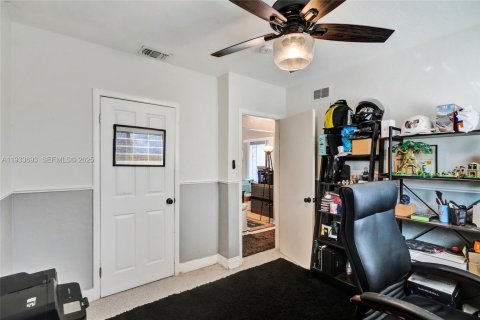 Casa en venta en North Miami Beach, Florida, 3 dormitorios, 129.88 m2 № 1992189 - foto 17