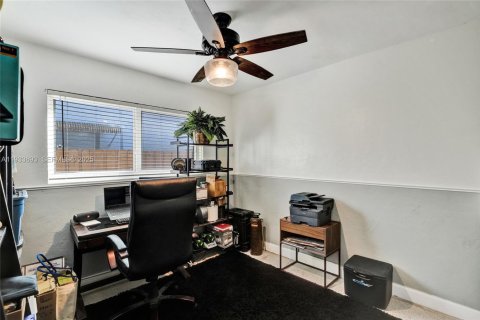 Casa en venta en North Miami Beach, Florida, 3 dormitorios, 129.88 m2 № 1992189 - foto 15