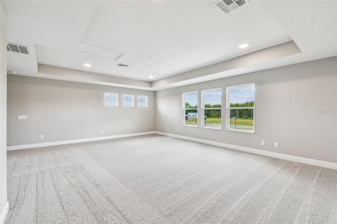 House in Zephyrhills, Florida 4 bedrooms, 277.59 sq.m. № 1608348 - photo 28