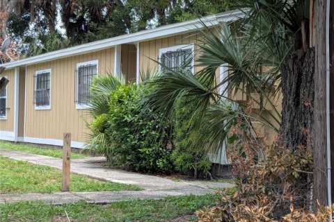 Immobilier commercial à Tampa, Floride 2 chambres, 123.37 m2 № 2210107