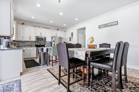 Villa ou maison à vendre à Riverview, Floride: 4 chambres, 270.44 m2 № 2425667 - photo 7