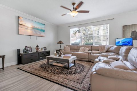 Villa ou maison à vendre à Riverview, Floride: 4 chambres, 270.44 m2 № 2425667 - photo 12
