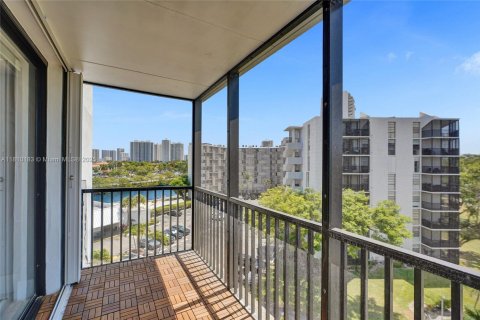 Copropriété à vendre à Aventura, Floride: 2 chambres, 87.7 m2 № 1752734 - photo 20